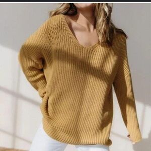Tularosa - Mustard Chunky Knit Oversized woman’s small